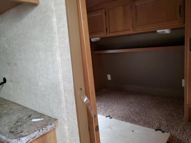 4YDT32126DB452722 - 2013 OUTB TRAVEL TRL Двухцветный фото 5