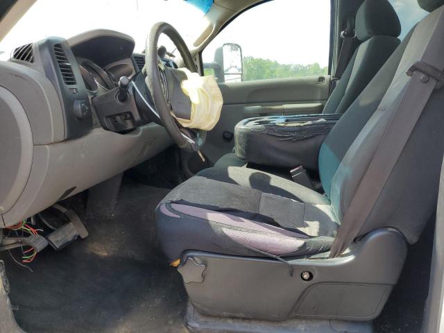 1GCHC24K27E520134 - 2007 CHEVROLET SILVERADO C2500 HEAVY DUTY WHITE photo 7