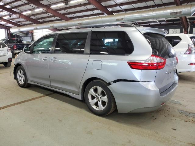5TDKZ3DC7JS916208 - 2018 TOYOTA SIENNA LE SILVER photo 2