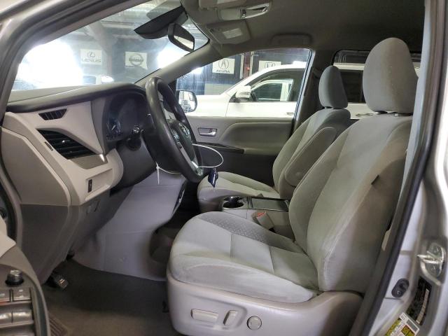 5TDKZ3DC7JS916208 - 2018 TOYOTA SIENNA LE SILVER photo 7