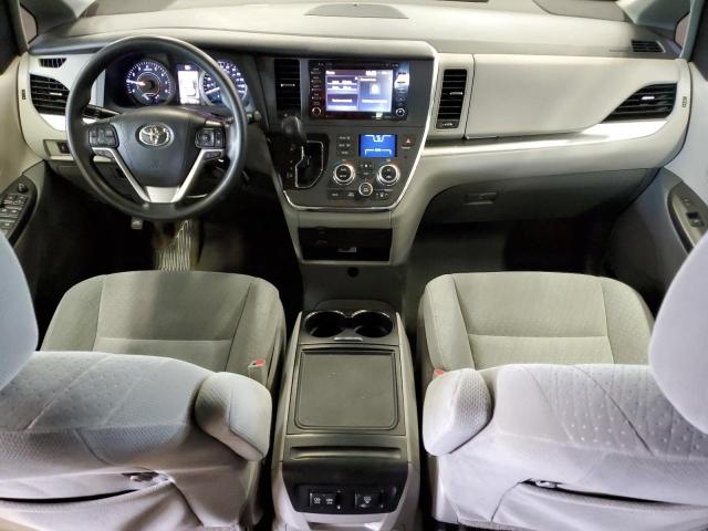 5TDKZ3DC7JS916208 - 2018 TOYOTA SIENNA LE SILVER photo 8