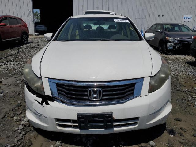 1HGCP26309A197167 - 2009 HONDA ACCORD LX WHITE photo 5