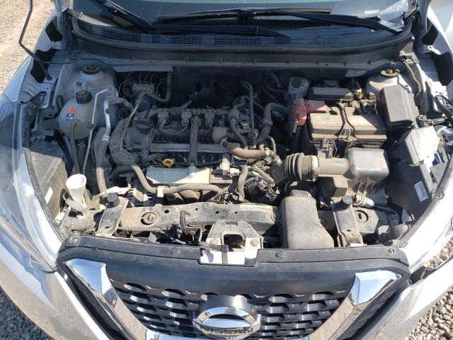 3N1CP58V6LL556385 - 2020 NISSAN KICKS S SILVER photo 11