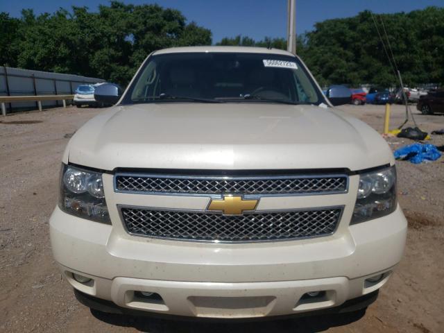 1GNSKCE00DR313023 - 2013 CHEVROLET TAHOE K1500 LTZ WHITE photo 5