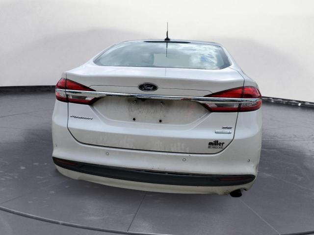 3FA6P0HD5JR228628 - 2018 FORD FUSION SE Blanco foto 6