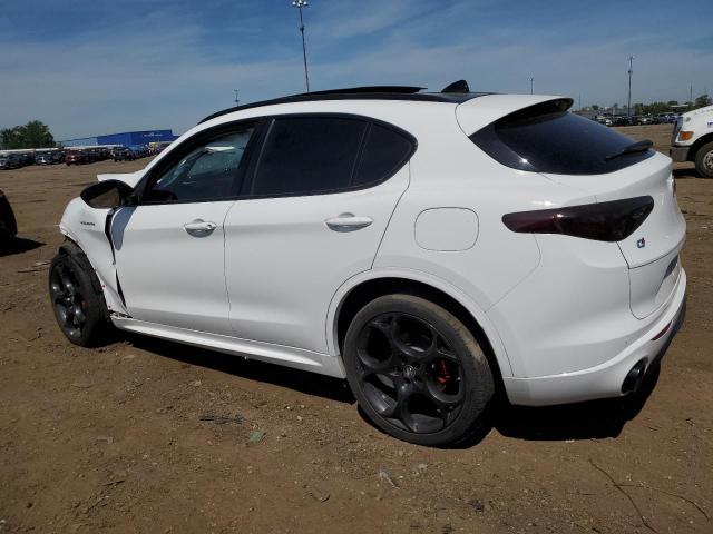 ZASPAKBN3N7D47666 - 2022 ALFA ROMEO STELVIO TI WHITE photo 2