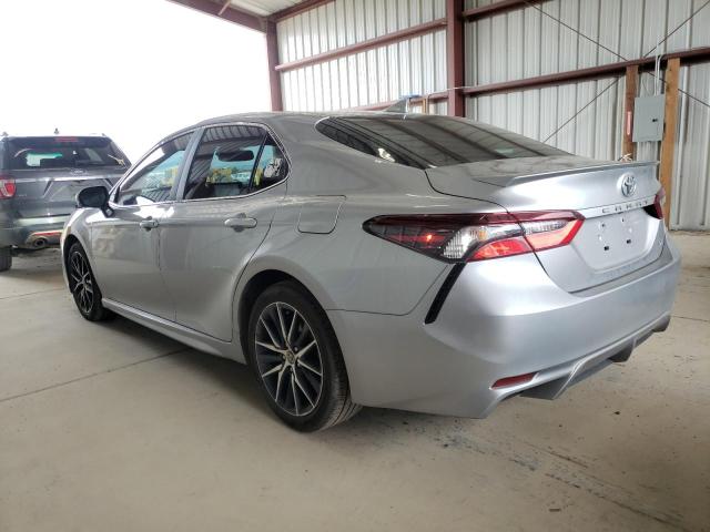 4T1S11AK9NU668502 - 2022 TOYOTA CAMRY SE NIGHT SHADE SILVER photo 2