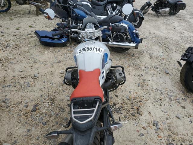 WB10J4308JZ796782 - 2018 BMW R NINE T URBAN SILVER photo 6