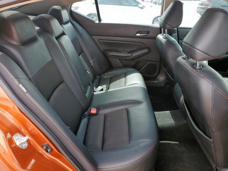 1N4BL4CV0KC136330 - 2019 NISSAN ALTIMA SR ORANGE photo 10