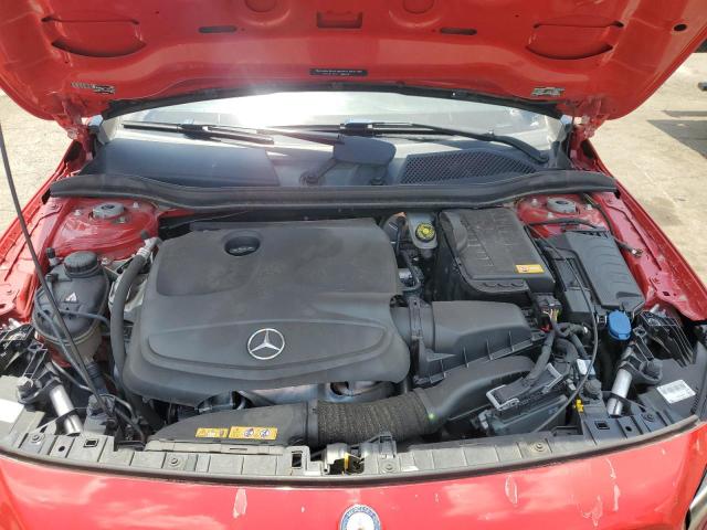 WDCTG4EB0FJ114796 - 2015 MERCEDES-BENZ GLA 250 RED photo 11