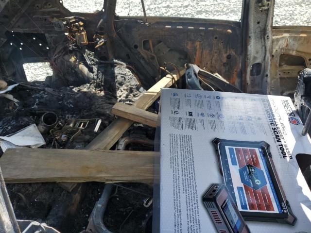 2T3W1RFV9KW024584 - 2019 TOYOTA RAV4 XLE BURN photo 11