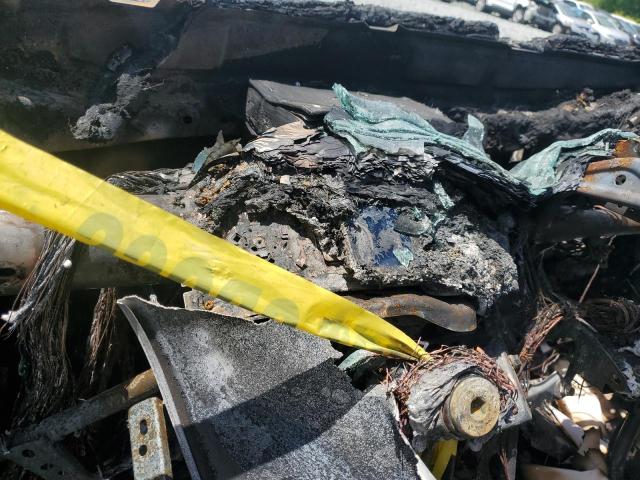 2T3W1RFV9KW024584 - 2019 TOYOTA RAV4 XLE BURN photo 9