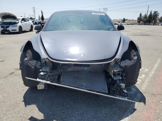 5YJ3E1EA0PF395217 - 2023 TESLA MODEL 3 灰色 照片 5