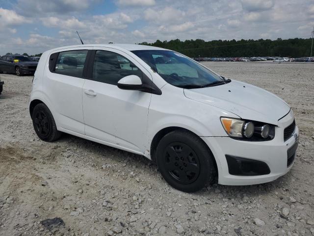 1G1JA6SH2D4189443 - 2013 CHEVROLET SONIC LS WHITE photo 4