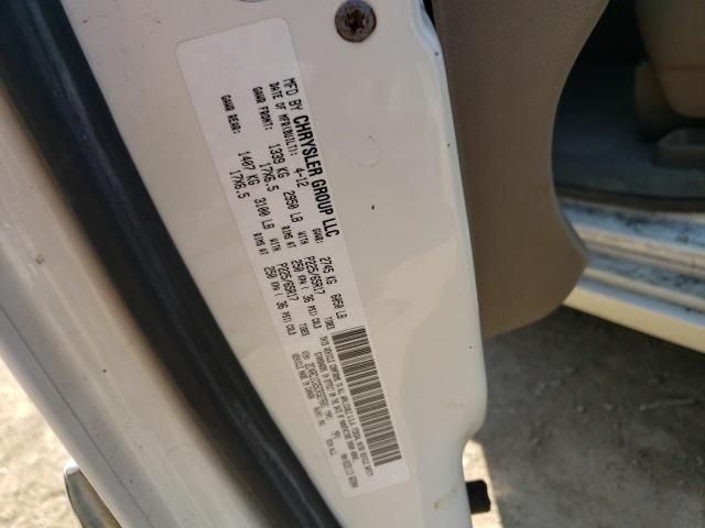 2C4RC1CG5CR327601 - 2012 CHRYSLER TOWN & COU TOURING L WHITE photo 13