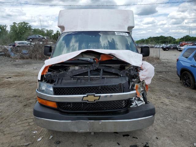 1GB0GRFF0H1337452 - 2017 CHEVROLET EXPRESS G3 WHITE photo 5