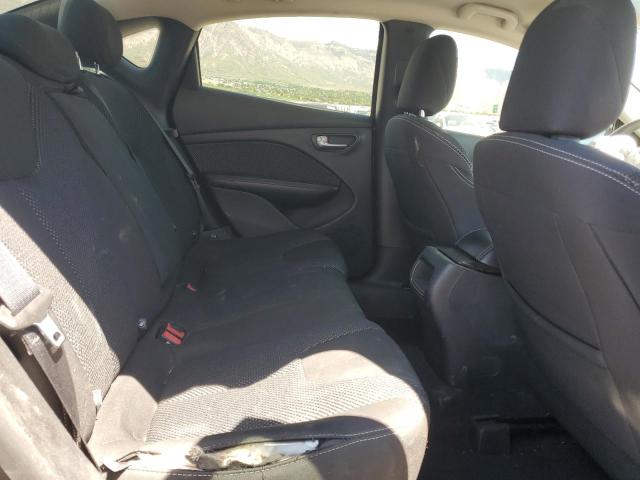 1C3CDFBB0GD563530 - 2016 DODGE DART SXT GRAY photo 10