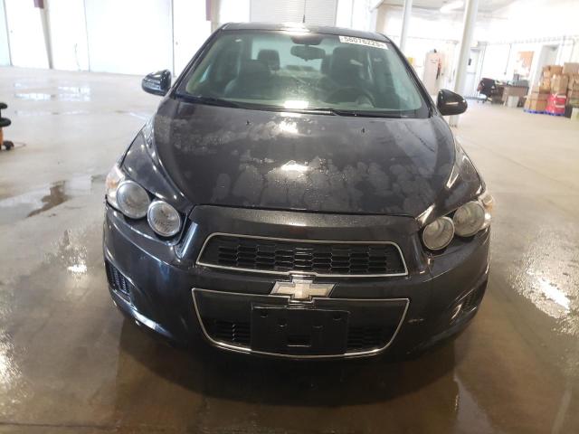 1G1JA5SH4D4160231 - 2013 CHEVROLET SONIC LS გრაფიტი ფოტო 5