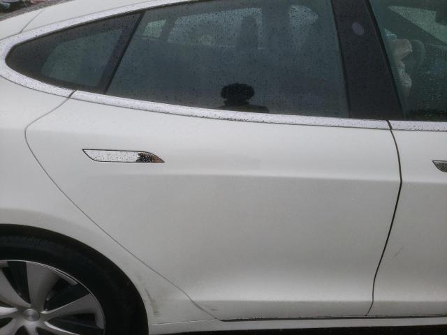 5YJSA1E25LF391500 - 2020 TESLA MODEL S თეთრი ფოტო 10