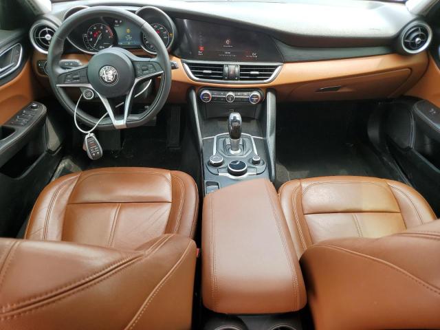 ZARFAEDN7H7559323 - 2017 ALFA ROMEO GIULIA Q4 白色 照片 8