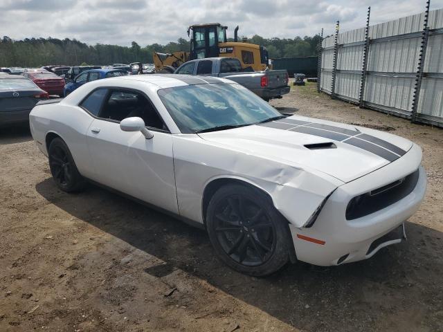 2C3CDZAG3HH531724 - 2017 DODGE CHALLENGER SXT WHITE photo 4