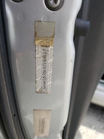 2T1KR32E93C039995 - 2003 TOYOTA COROLLA MA XR GRAY photo 12