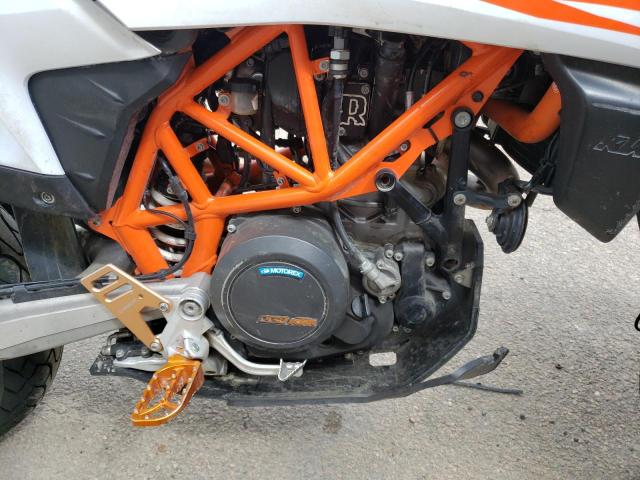 VBKLSV405LM780555 - 2020 KTM 690 SMC R WHITE photo 7