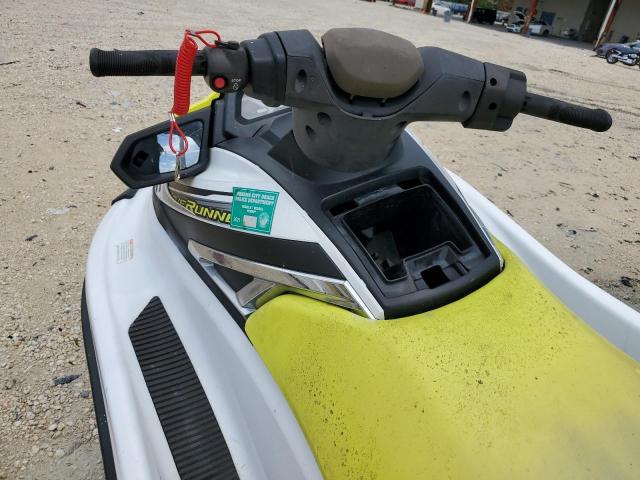 YAMA2357A919 - 2024 YAMAHA VX JETSKI WHITE photo 9