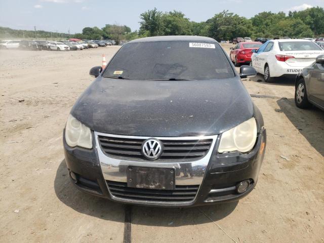 WVWFA71F18V044591 - 2008 VOLKSWAGEN EOS LUX 黑色 照片 5
