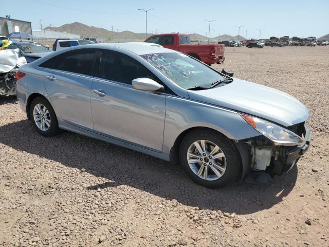 5NPEB4AC8BH112812 - 2011 HYUNDAI SONATA GLS BLUE photo 4