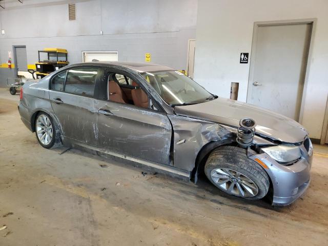 WBAPH7C50BE674532 - 2011 BMW 328 I GRAY photo 4