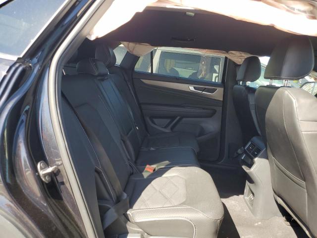 1V2WE2CA2RC220214 - 2024 VOLKSWAGEN ATLAS CROS SE BLACK photo 11