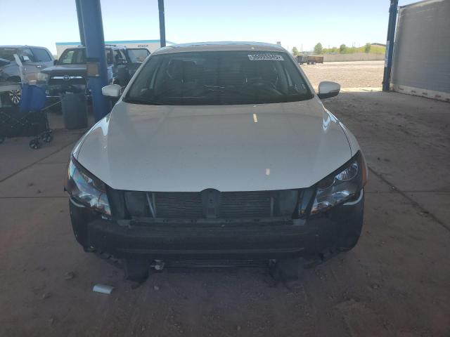 1VWBN7A32EC049716 - 2014 VOLKSWAGEN PASSAT SE WHITE photo 5