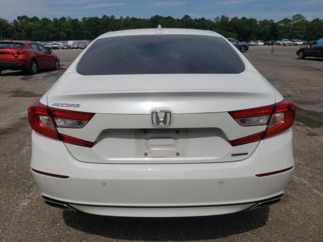 1HGCV1F96JA184142 - 2018 HONDA ACCORD TOURING WHITE photo 6