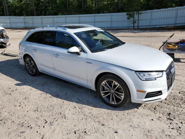 WA18NAF47JA024404 - 2018 AUDI A4 ALLROAD PREMIUM PLUS WHITE photo 4