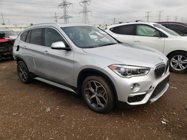 WBXHU7C3XJ5L08094 - 2018 BMW X1 SDRIVE28I SILVER photo 4