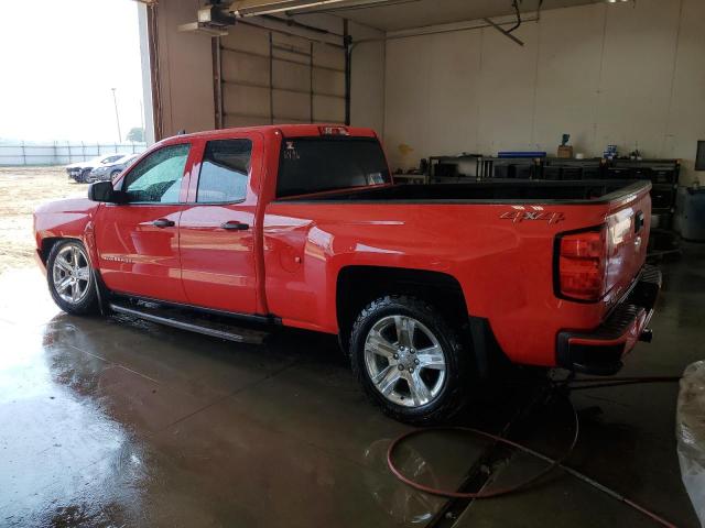 1GCVKPEH8JZ376496 - 2018 CHEVROLET SILVERADO K1500 CUSTOM RED photo 2