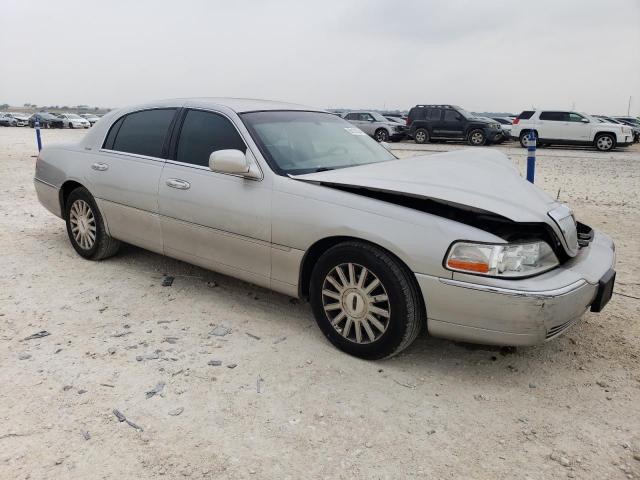 1LNHM81W54Y669490 - 2004 LINCOLN TOWN CAR EXECUTIVE BEIGE photo 4