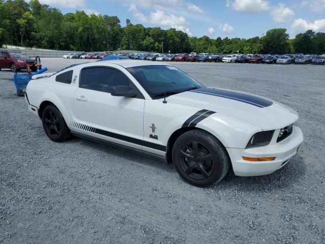 1ZVFT80N065175806 - 2006 FORD MUSTANG WHITE photo 4