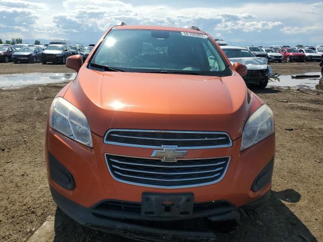 KL7CJRSB1FB058254 - 2015 CHEVROLET TRAX 1LT ORANGE photo 5