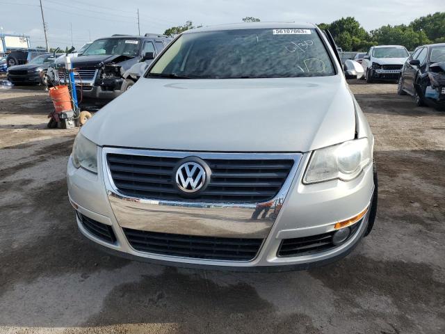 WVWJK73C29E045583 - 2009 VOLKSWAGEN PASSAT TURBO SILVER photo 5