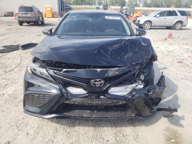 4T1T11AK0PU137292 - 2023 TOYOTA CAMRY SE NIGHT SHADE BLACK photo 5