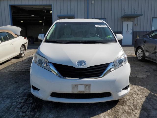 5TDKK3DC4CS225967 - 2012 TOYOTA SIENNA LE 白色 照片 5
