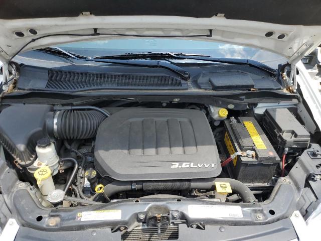 2A4RR5DG8BR683585 - 2011 CHRYSLER TOWN & COU TOURING WHITE photo 12