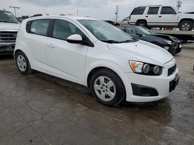 1G1JA6SHXE4205504 - 2014 CHEVROLET SONIC LS WHITE photo 4