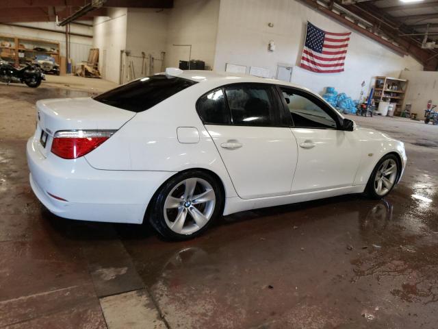 WBANU535X9C123988 - 2009 BMW 528 I WHITE photo 3