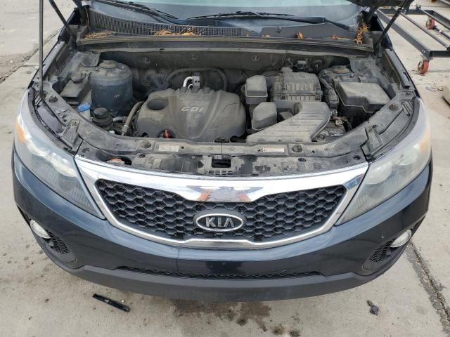 5XYKTDA66CG240808 - 2012 KIA SORENTO BASE BLUE photo 12