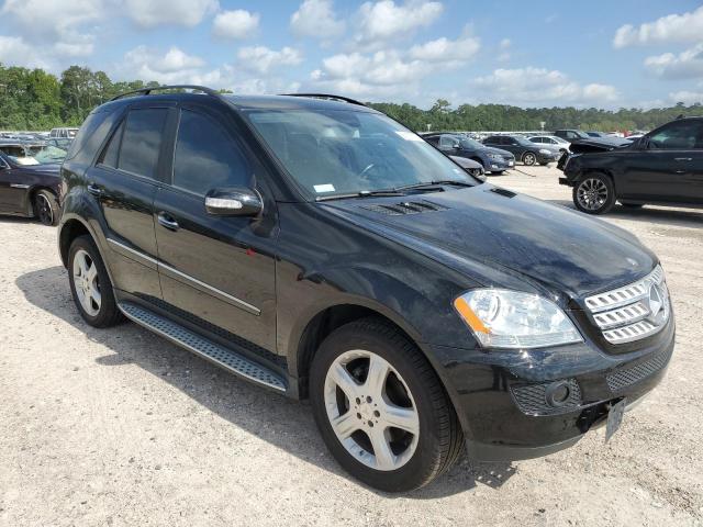 4JGBB22E98A408716 - 2008 MERCEDES-BENZ ML 320 CDI BLACK photo 4