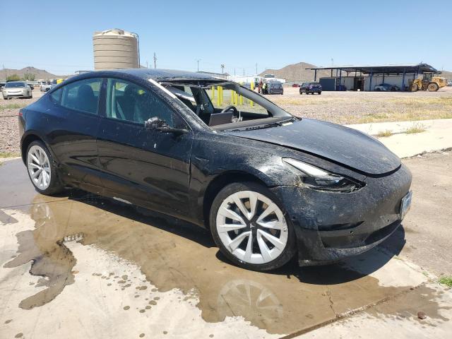 5YJ3E1EB3NF305077 - 2022 TESLA MODEL 3 BLACK photo 4