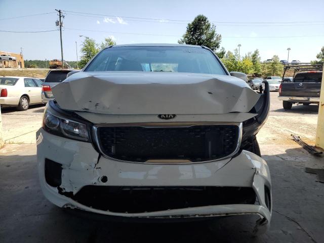 KNDMA5C16G6125771 - 2016 KIA SEDONA L WHITE photo 5